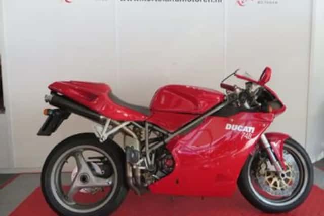 DUCATI 748 Biposto (2002) thumbnail 1