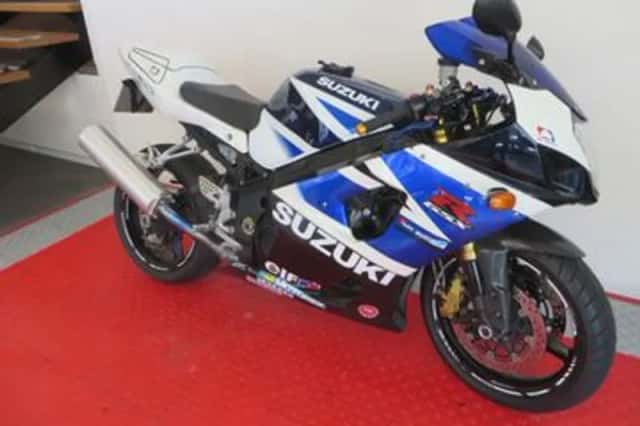 Suzuki GSX-R1000 (2003) thumbnail 2