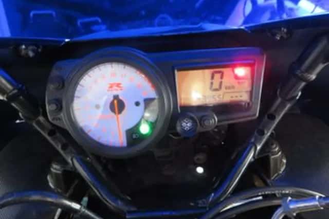 Suzuki GSX-R1000 (2003) thumbnail 5