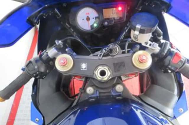 Suzuki GSX-R1000 (2003) thumbnail 6