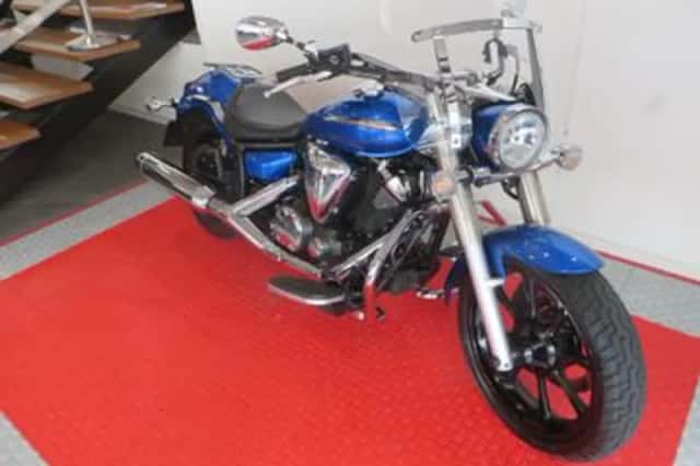 Yamaha XVS 950A Midnight Star (2012) thumbnail 5