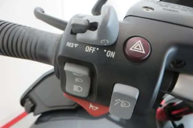 BMW R 1200 RT (2005) thumbnail 4