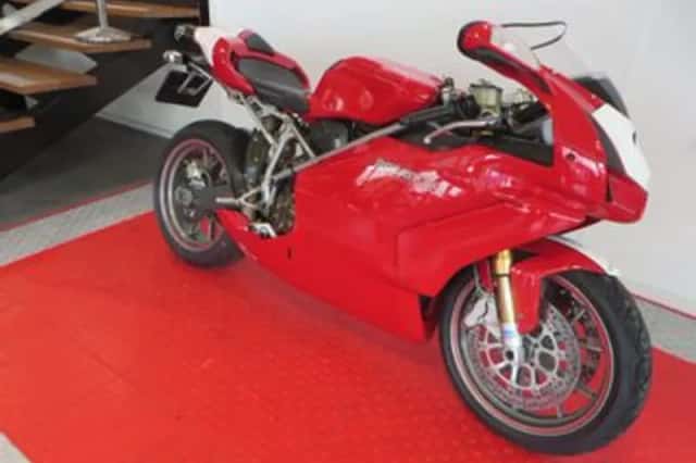 Ducati 999 S (2003) thumbnail 2