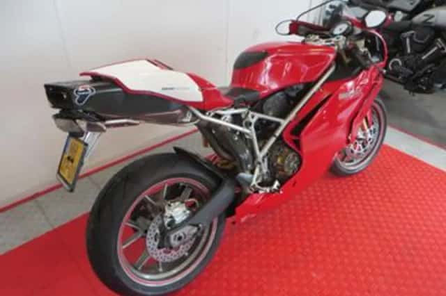 Ducati 999 S (2003) thumbnail 4