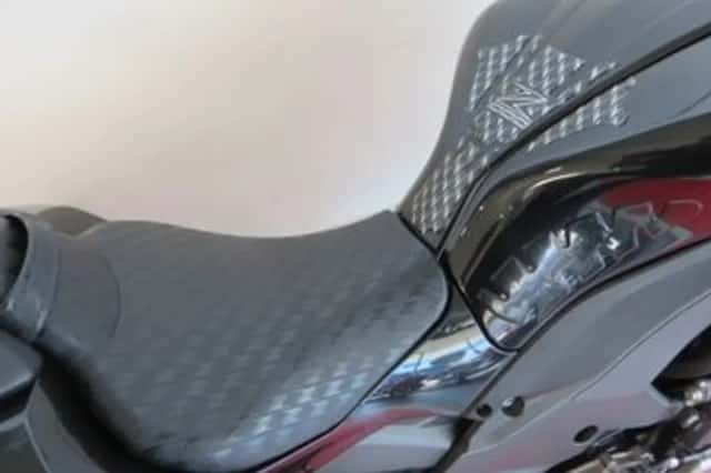 Kawasaki Z1000 (2015) thumbnail 5