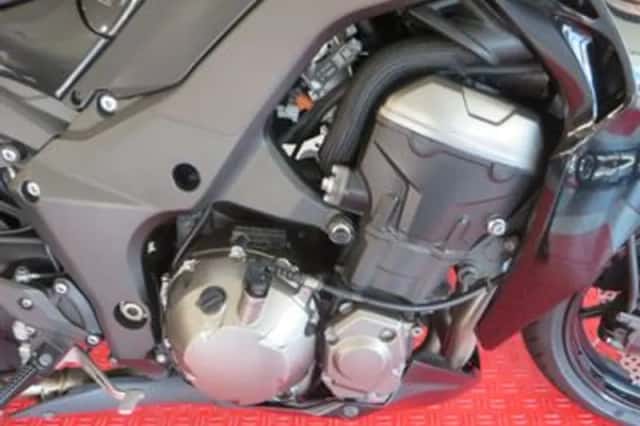 Kawasaki Z1000 (2015) thumbnail 6