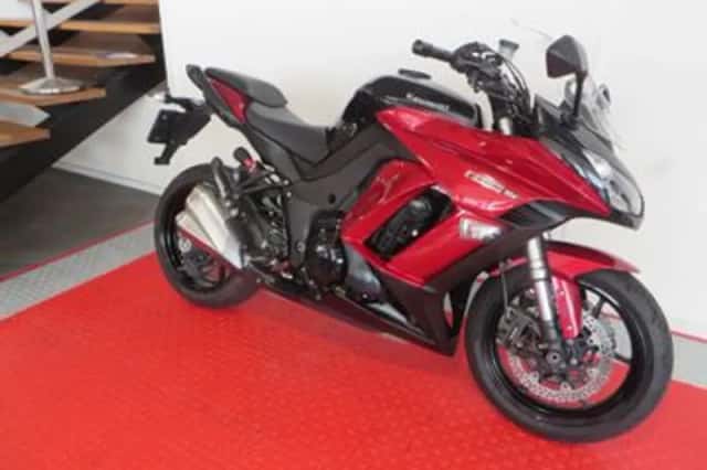 Kawasaki Z1000 (2015) thumbnail 2