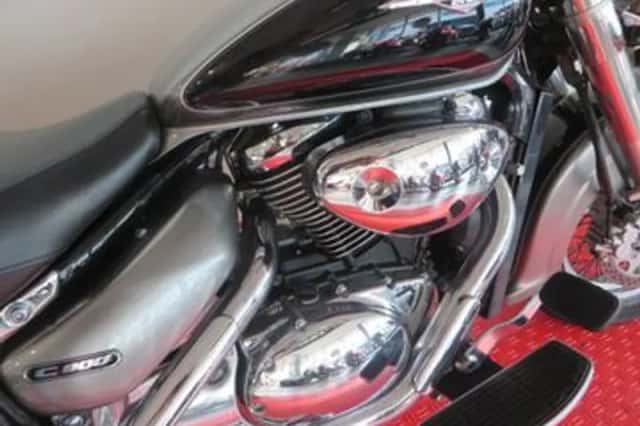 Suzuki Intruder C 800 (2005) thumbnail 5