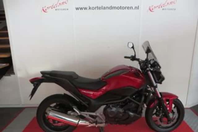 Honda NC 750 S (2015) thumbnail 1