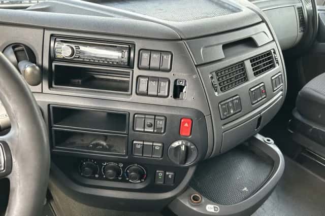 DAF XF (2016) thumbnail 6