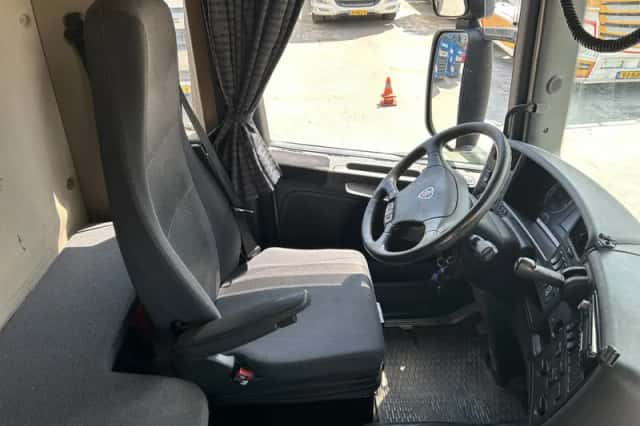 Scania R (2009) thumbnail 3