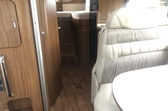 Hymer B 588 (2017) thumbnail 4