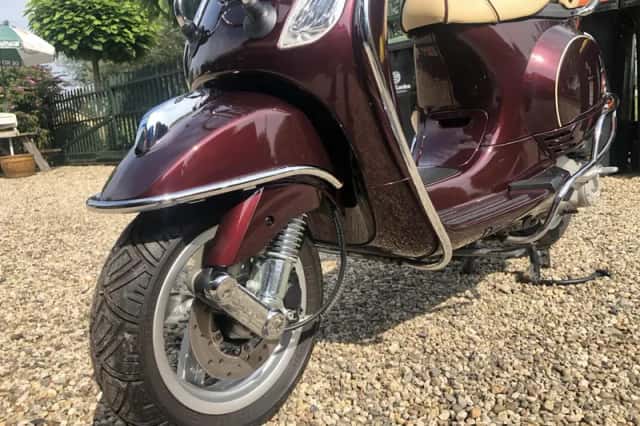 Vespa Snorscooter LXV (2013) thumbnail 2