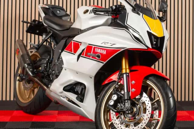 Yamaha R7 (2022) thumbnail 1