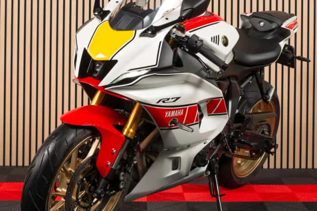 Yamaha R7 (2022) thumbnail 2