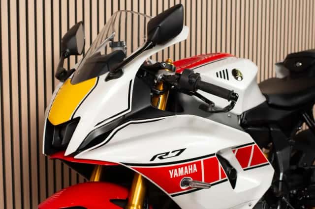 Yamaha R7 (2022) thumbnail 4
