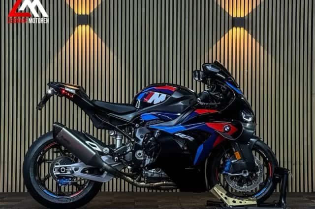 BMW M 1000 RR (2026) thumbnail 2