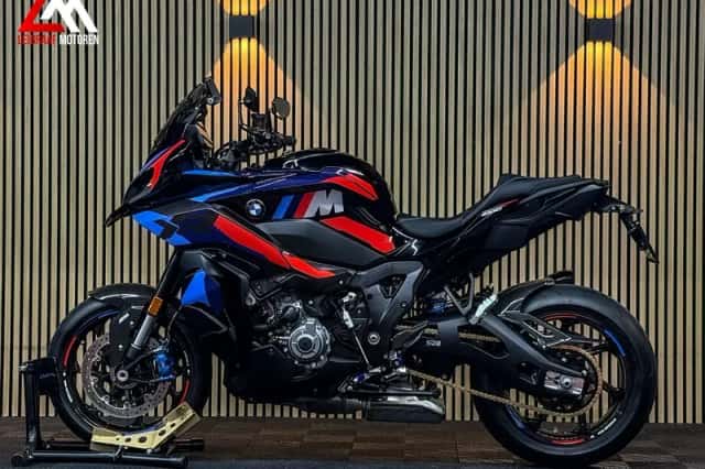 BMW M 1000 XR (2024) thumbnail 5