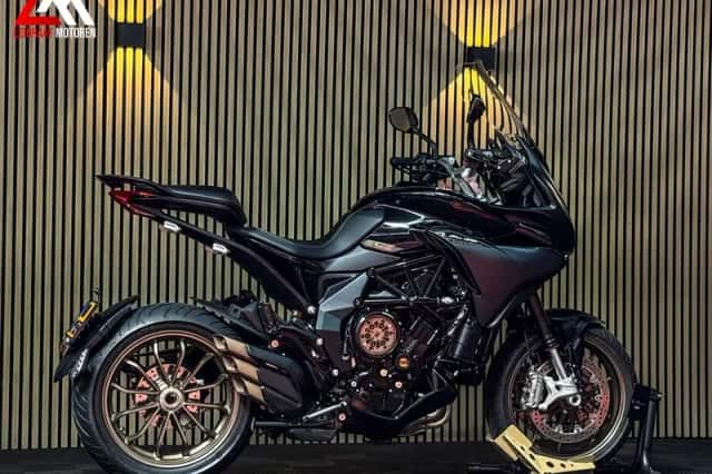 MV Agusta Turismo Veloce 800 Lusso SCS (2023) thumbnail 5
