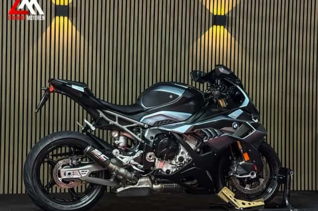 BMW S 1000 RR (2025) thumbnail 3