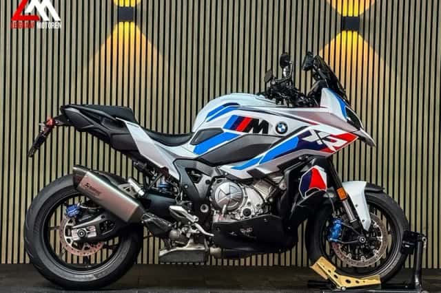 BMW M 1000 XR (2025) thumbnail 2
