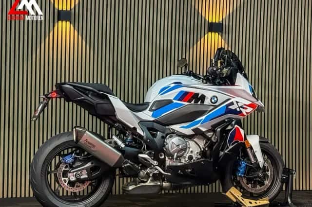 BMW M 1000 XR (2025) thumbnail 3