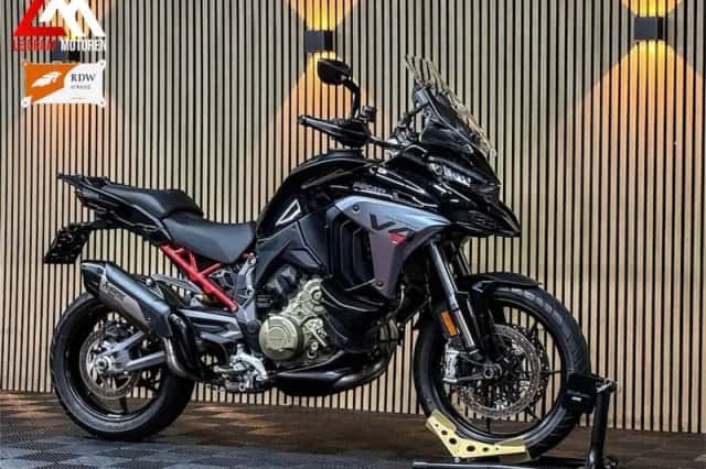 Ducati Multistrada V4S (2025) thumbnail 1
