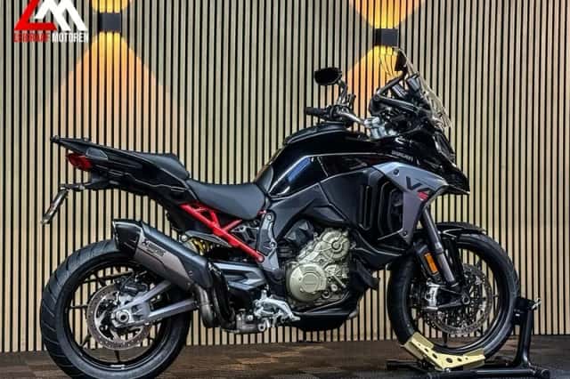 Ducati Multistrada V4S (2025) thumbnail 3