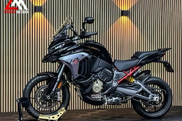Ducati Multistrada V4S (2025) thumbnail 6