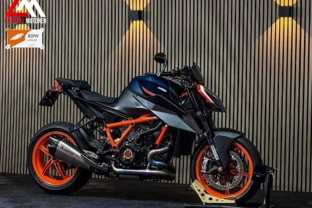 KTM 1290 Super Duke R EVO (2024) thumbnail 1