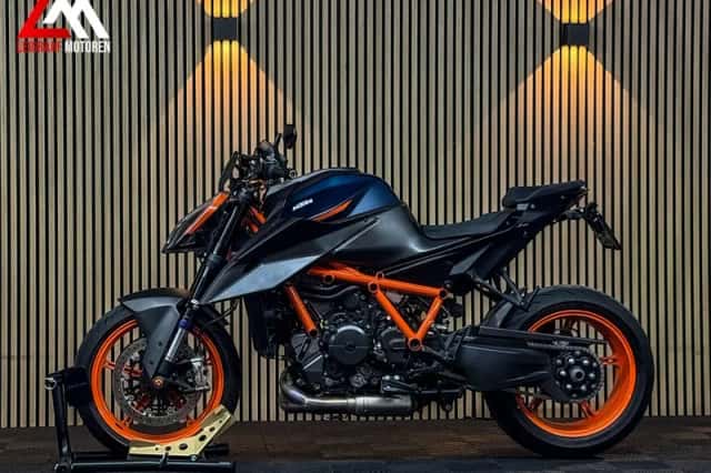 KTM 1290 Super Duke R EVO (2024) thumbnail 5