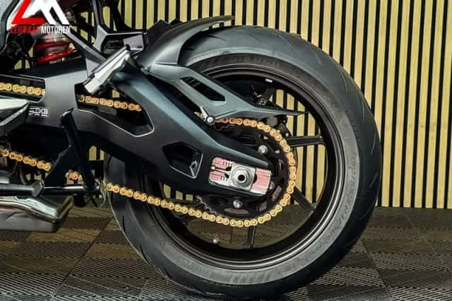 BMW S 1000 XR (2024) thumbnail 6