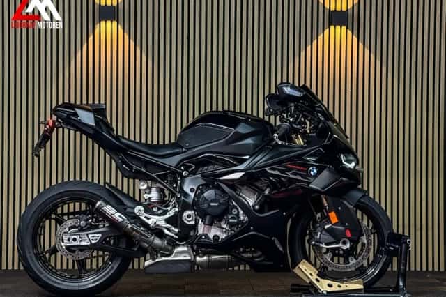 BMW S 1000 RR (2025) thumbnail 3