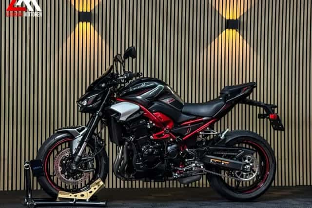Kawasaki Z900 (2025) thumbnail 5