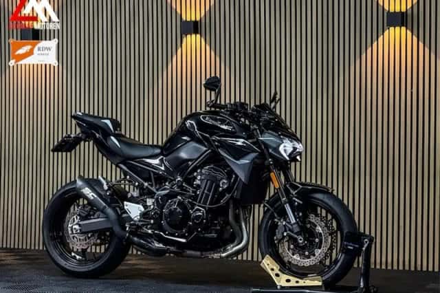 Kawasaki Z900 (2024) thumbnail 1