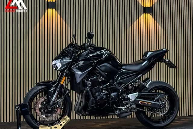 Kawasaki Z900 (2024) thumbnail 6