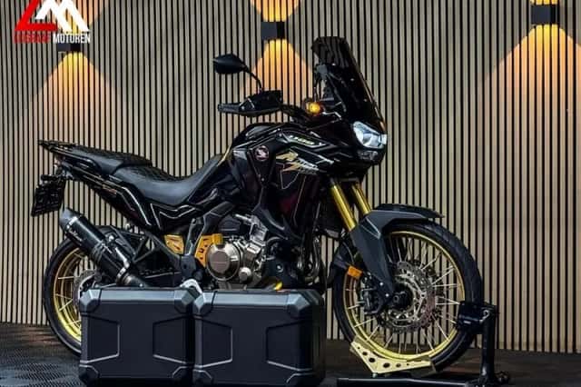 Honda CRF1100L Africa Twin Adventure Sports (2021) thumbnail 1