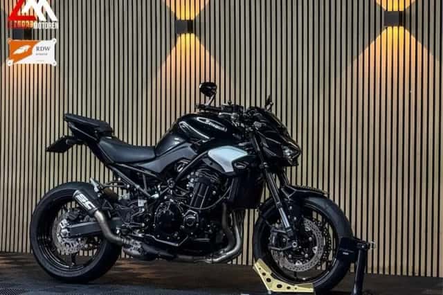 Kawasaki Z900 (2025) thumbnail 1