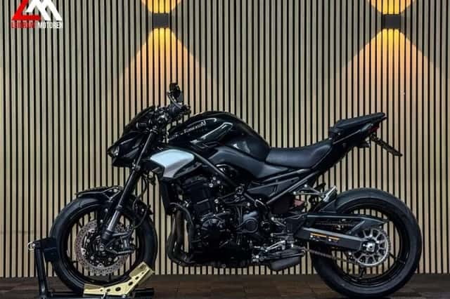 Kawasaki Z900 (2025) thumbnail 4