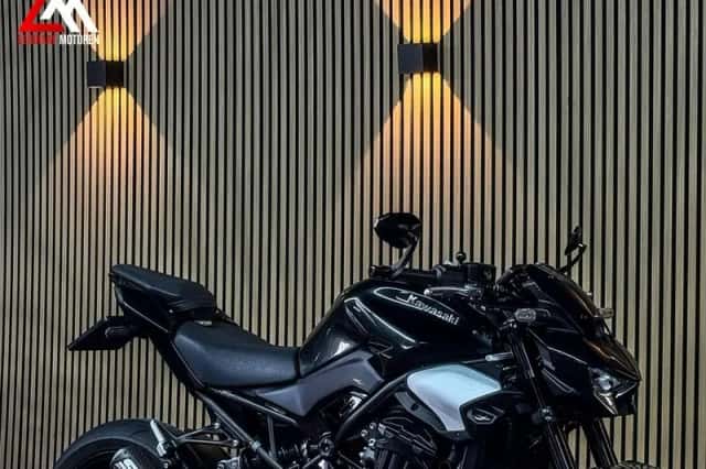 Kawasaki Z900 (2025) thumbnail 6