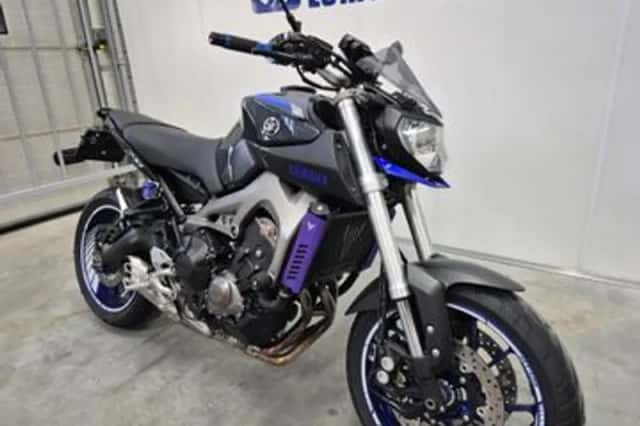 Yamaha MT-09 (2013) thumbnail 2