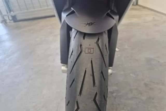 MV Agusta F3 675 (2012) thumbnail 5