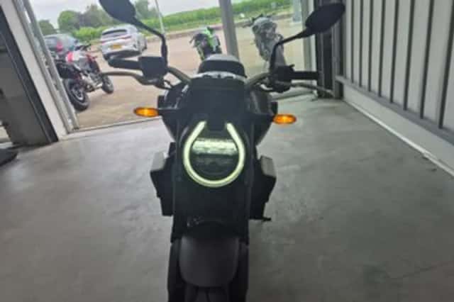 Honda CB1000R (2023) thumbnail 6