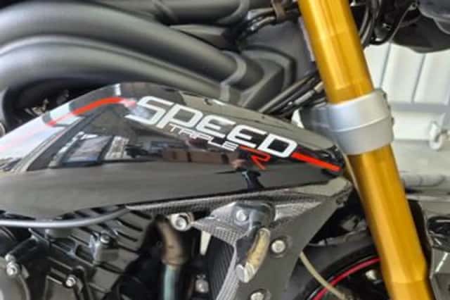 Triumph Speed TRIPLE R (2013) thumbnail 2