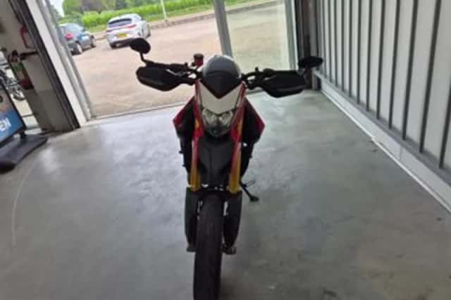 Ducati Hypermotard 939 SP (2017) thumbnail 5