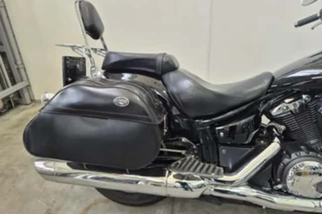 Yamaha XVS 1300 A Midnight Star (2014) thumbnail 5