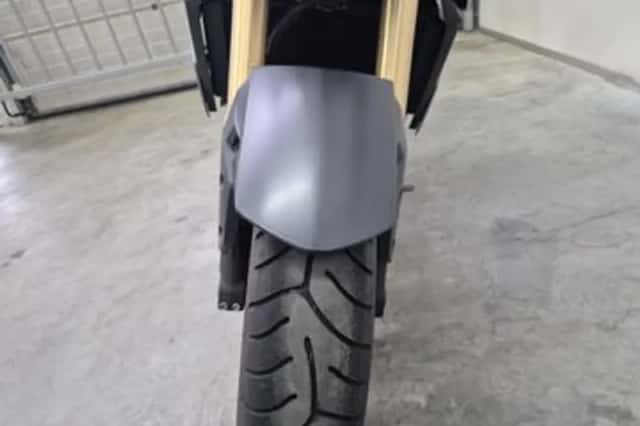 Suzuki GSR750 (2013) thumbnail 5