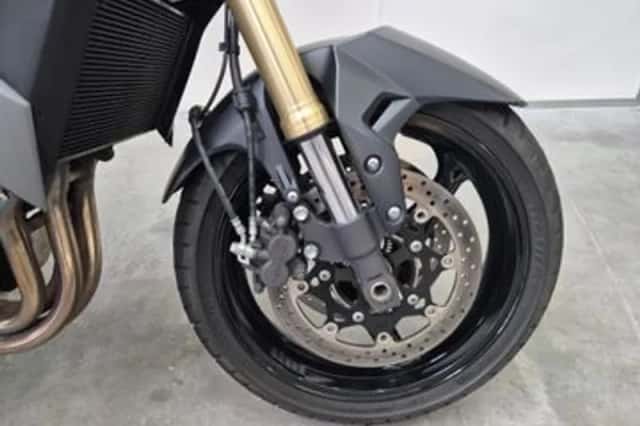 Suzuki GSR750 (2013) thumbnail 6