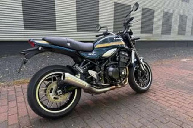 Kawasaki Z900RS (2023) thumbnail 6