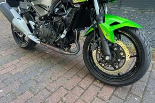 Kawasaki Z400 (2019) thumbnail 3